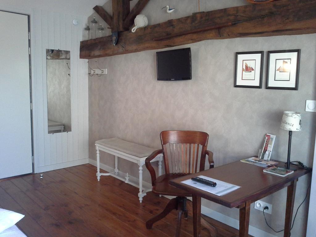 Le Logis Du Four Bed & Breakfast Soudan  Exterior photo